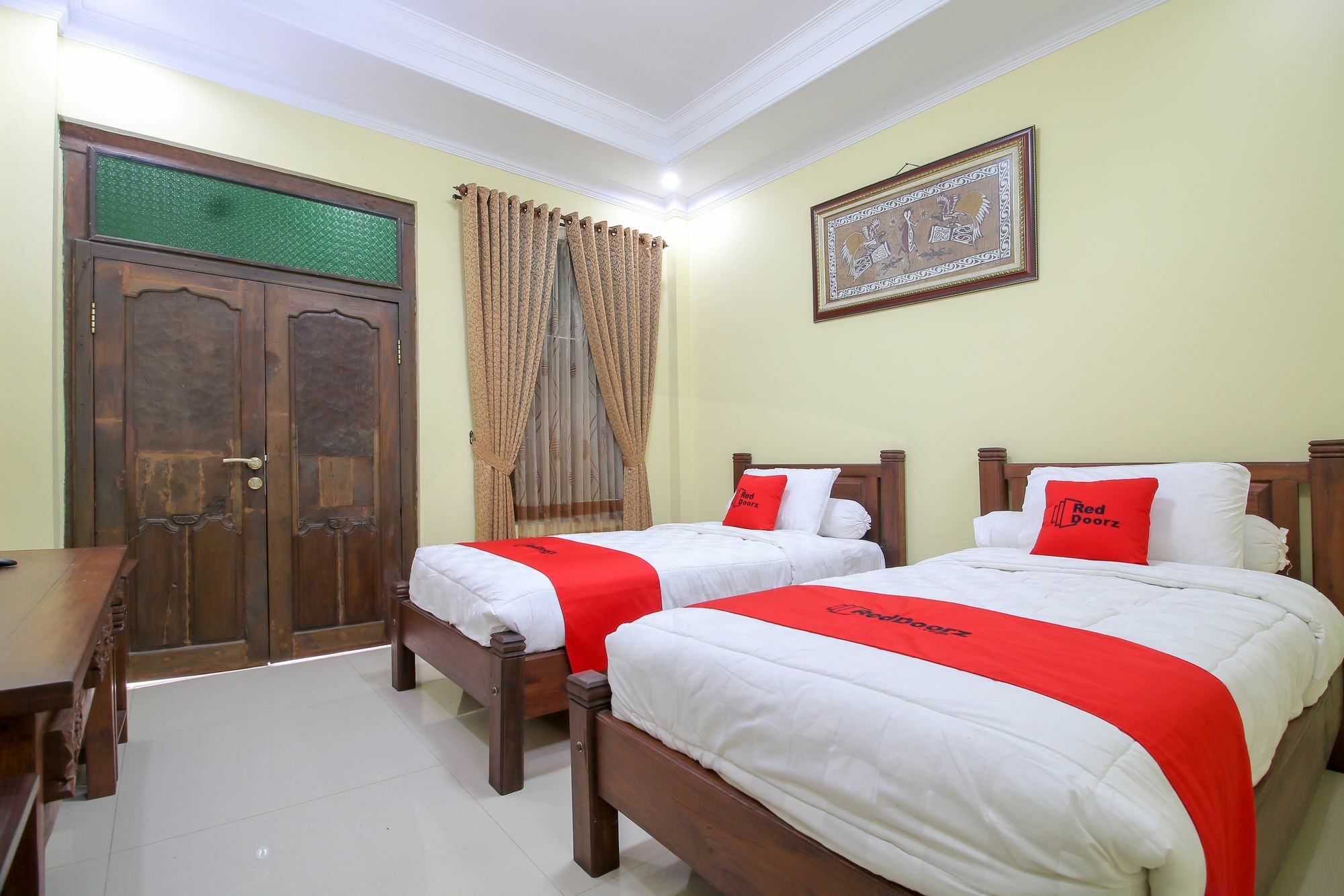 Reddoorz Plus @ Maguwo Kalasan Exterior photo